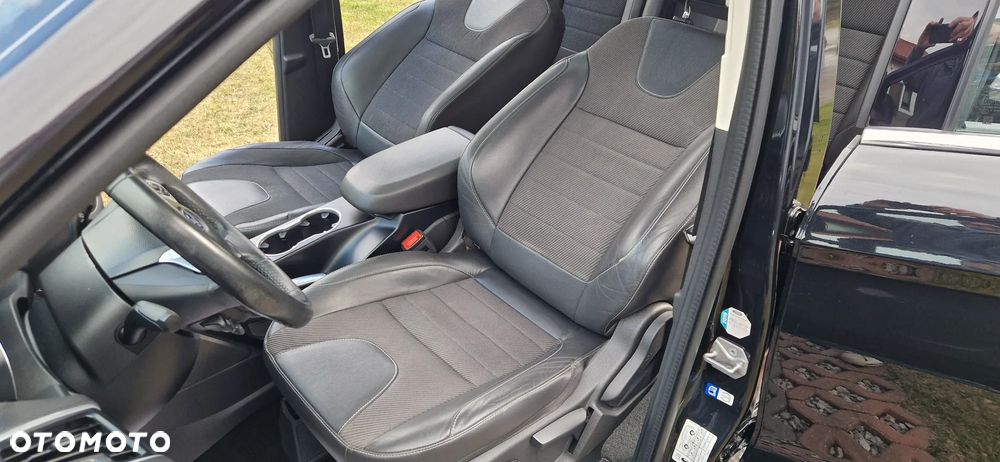 Ford Kuga 2.0 TDCi 4WD Titanium - 22