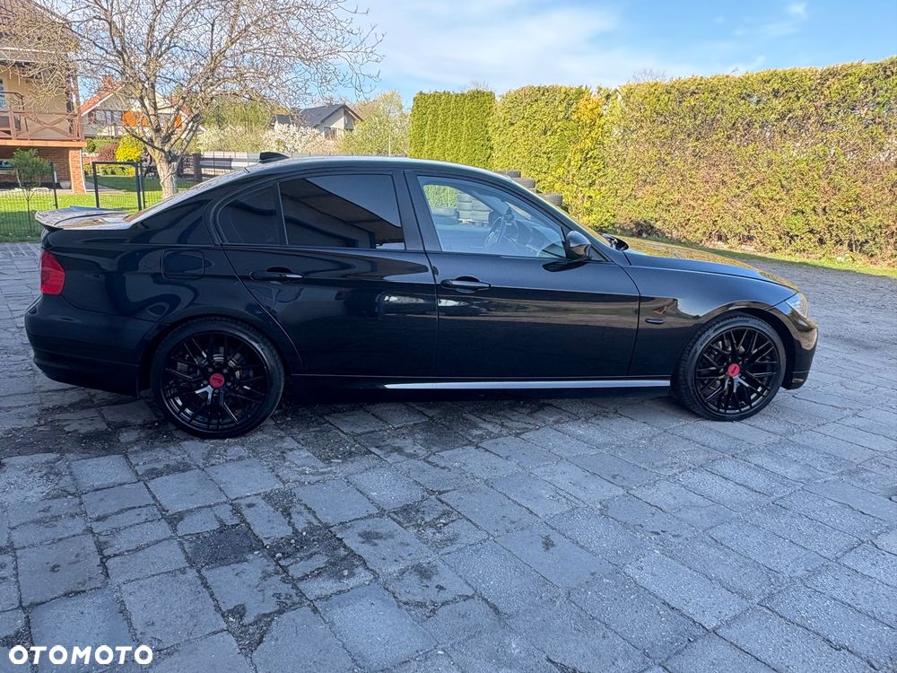 BMW Seria 3 318d - 24