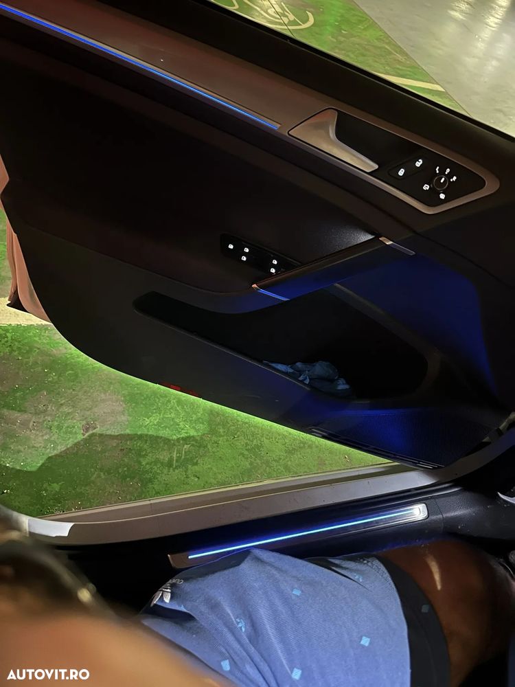 Volkswagen Golf e-Golf - 27