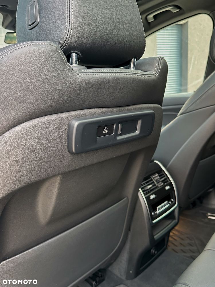 BMW X5 xDrive45e - 28
