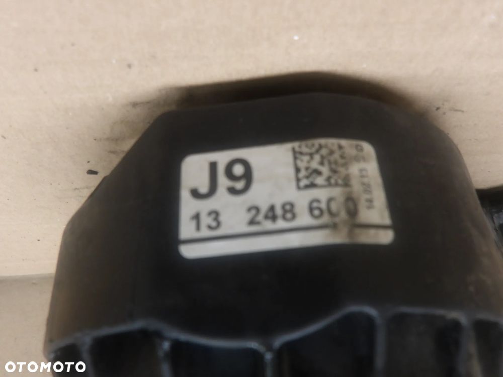OPEL ASTRA IV J 1.6CDTI ŁAPA PODUSZKA SKRZYNI BIEGÓW 13248600 - 4