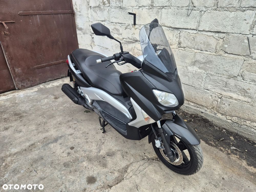 Yamaha X-max - 10