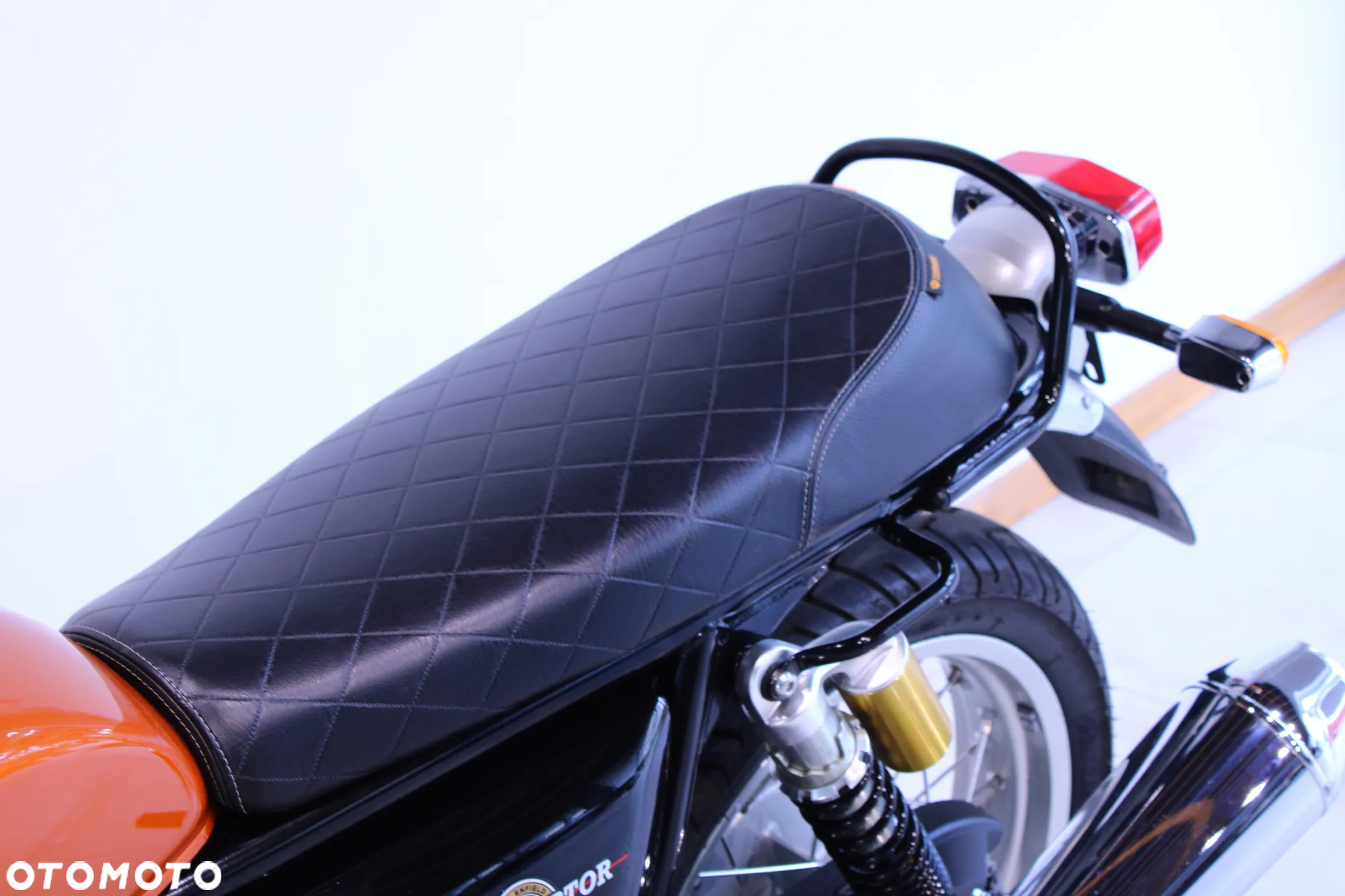 Royal Enfield Interceptor - 16
