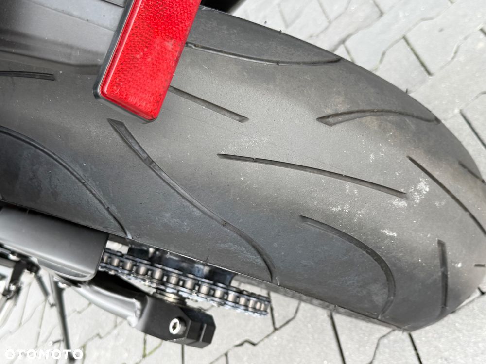 Kawasaki Ninja 1000 SX - 31