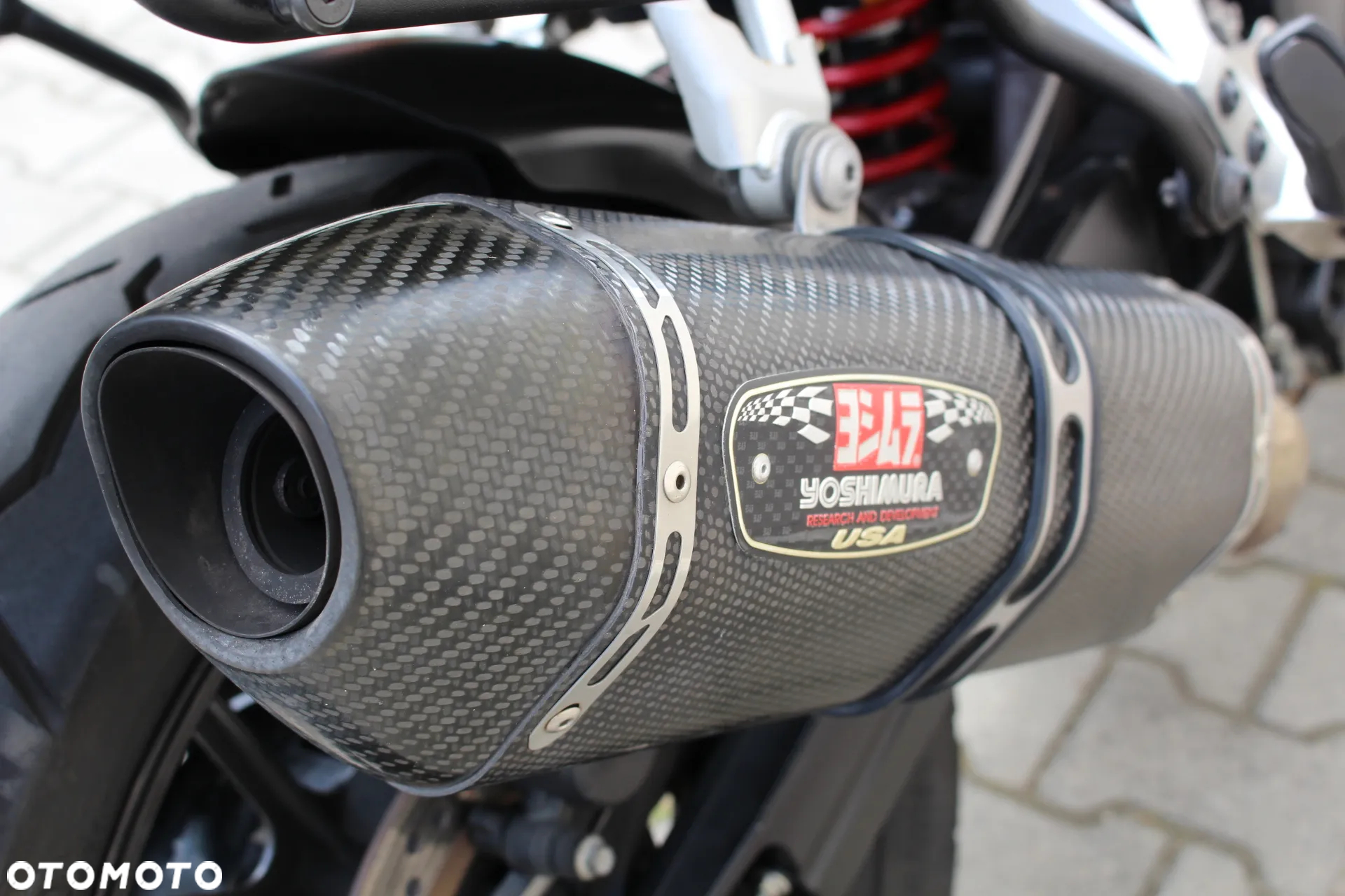 Suzuki V-STROM - 14