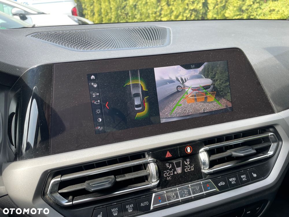 BMW Seria 3 318d Sport Line - 11