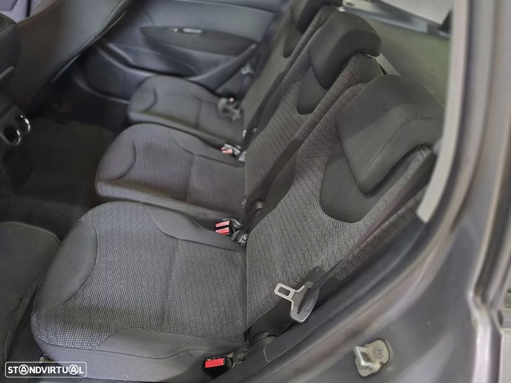 Peugeot 308 SW 1.6 HDi Sport CVM6 - 8