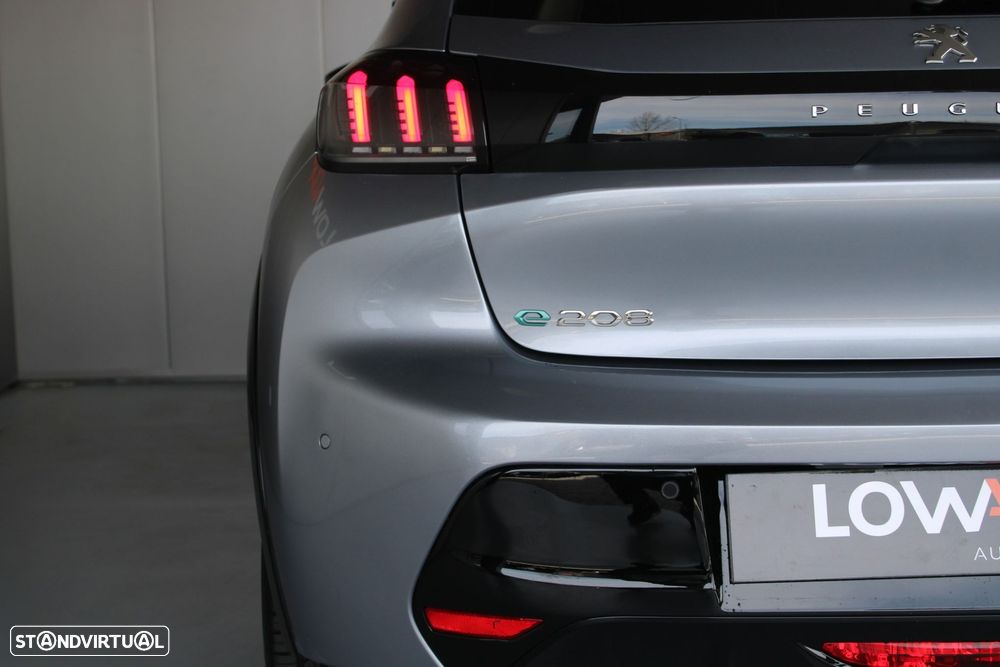 Peugeot e-208 50 kWh Allure - 25
