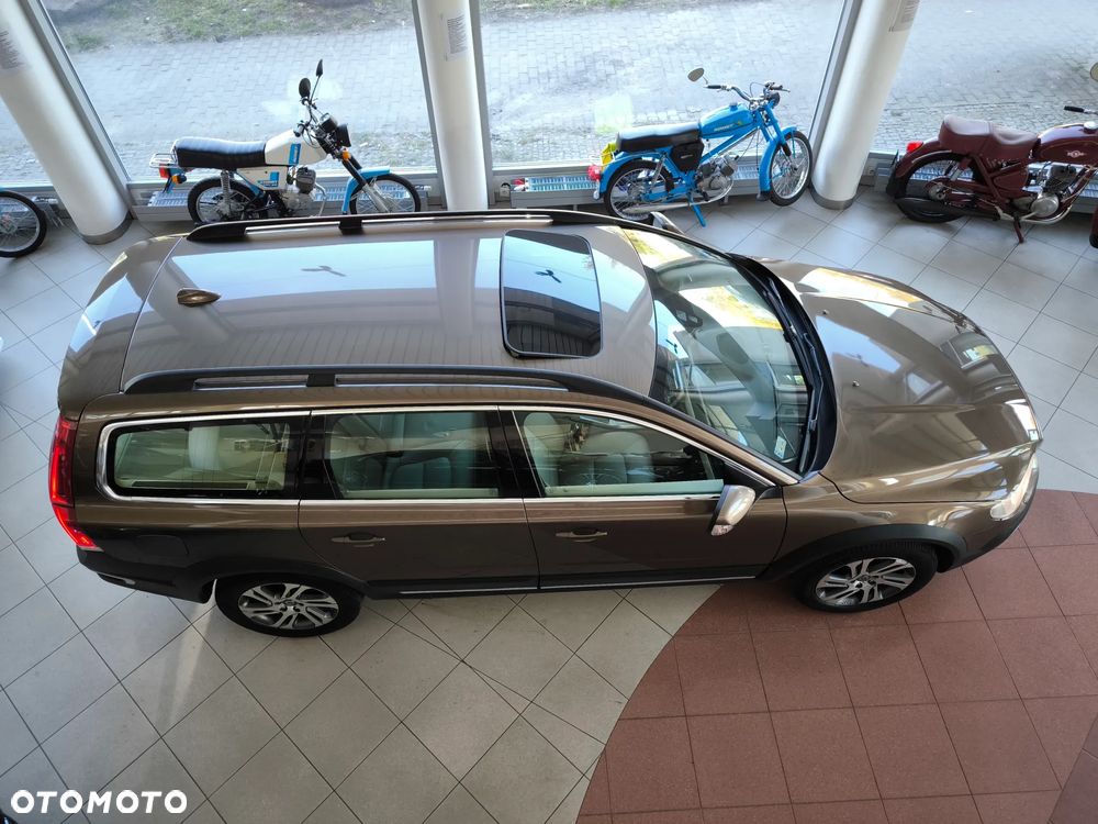 Volvo XC 70 D4 AWD Summum - 31