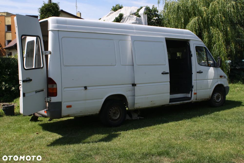 Mercedes-Benz Sprinter - 18