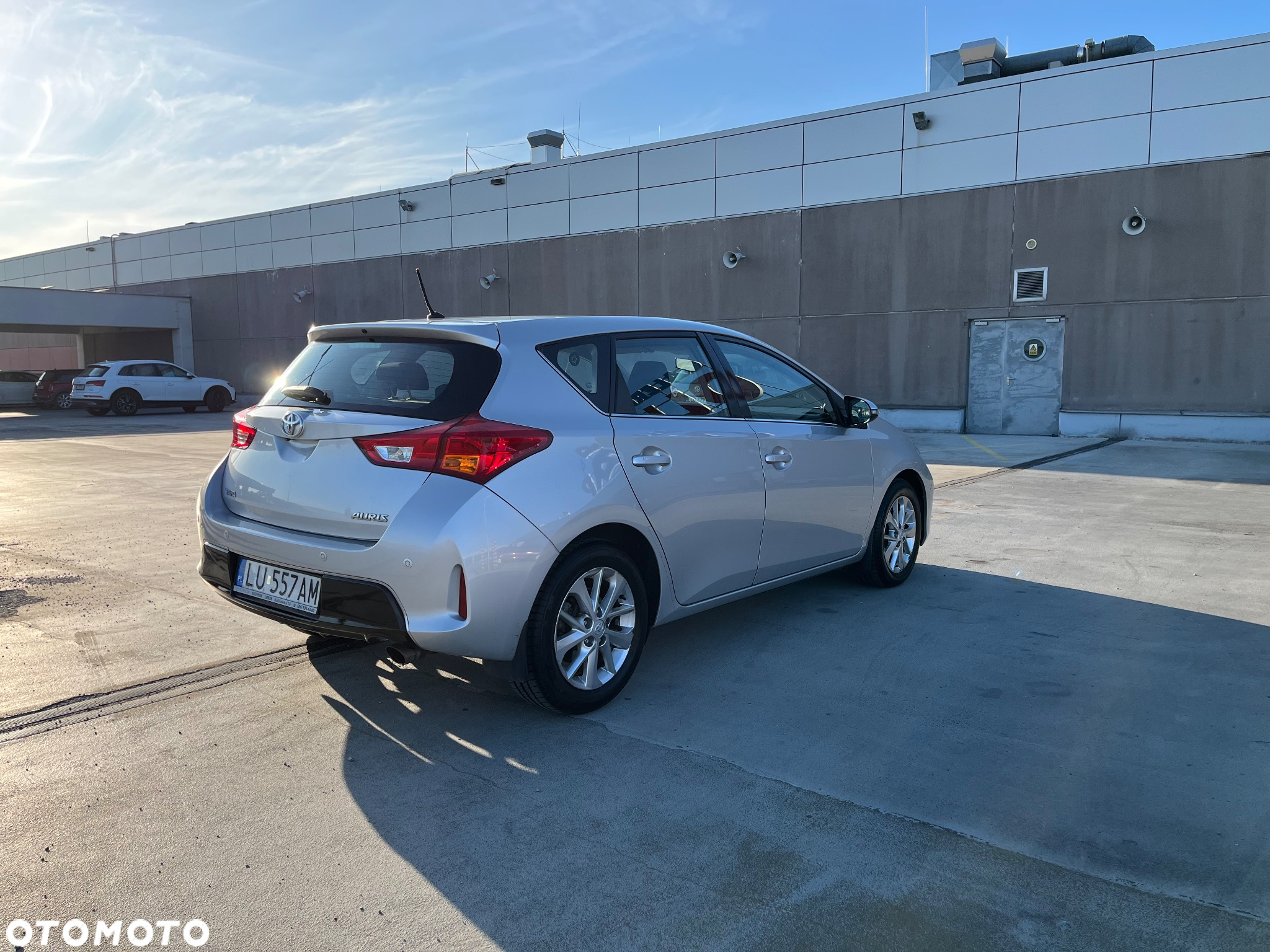 Toyota Auris 1.6 Premium Comfort - 6