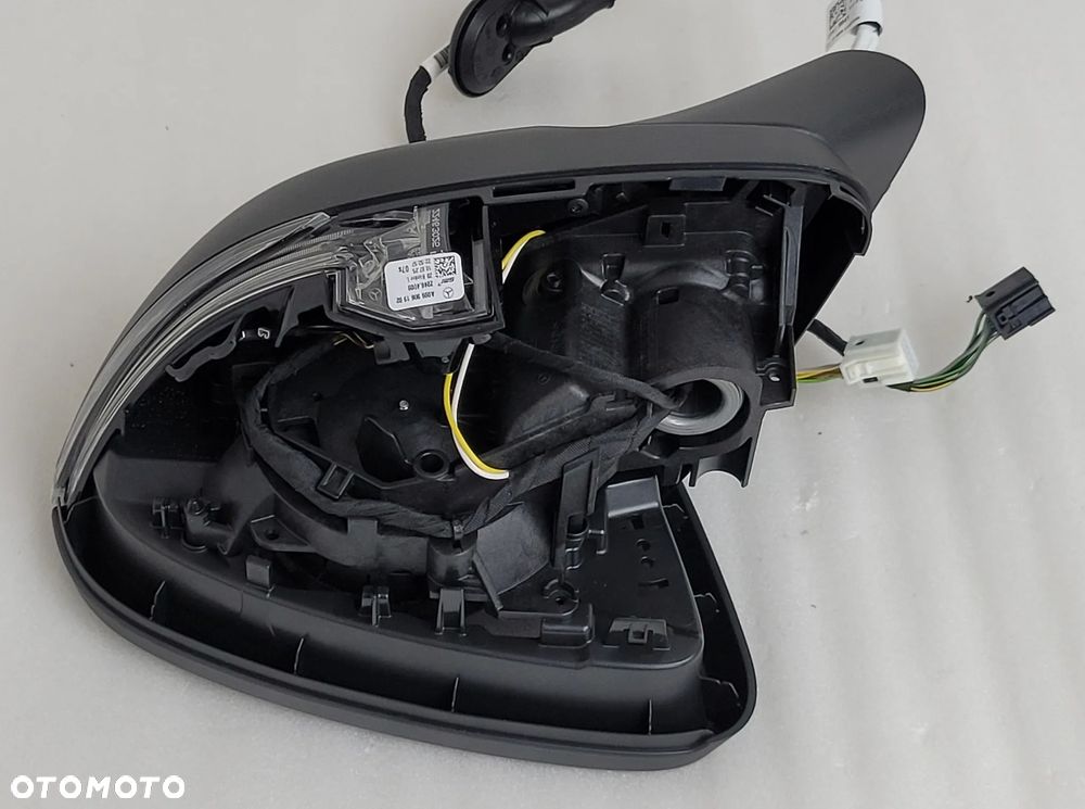 LUSTERKO LEWE 7+5 12pin MERCEDES CLA W118 C118 2019- A1188100105 NOWE - 7