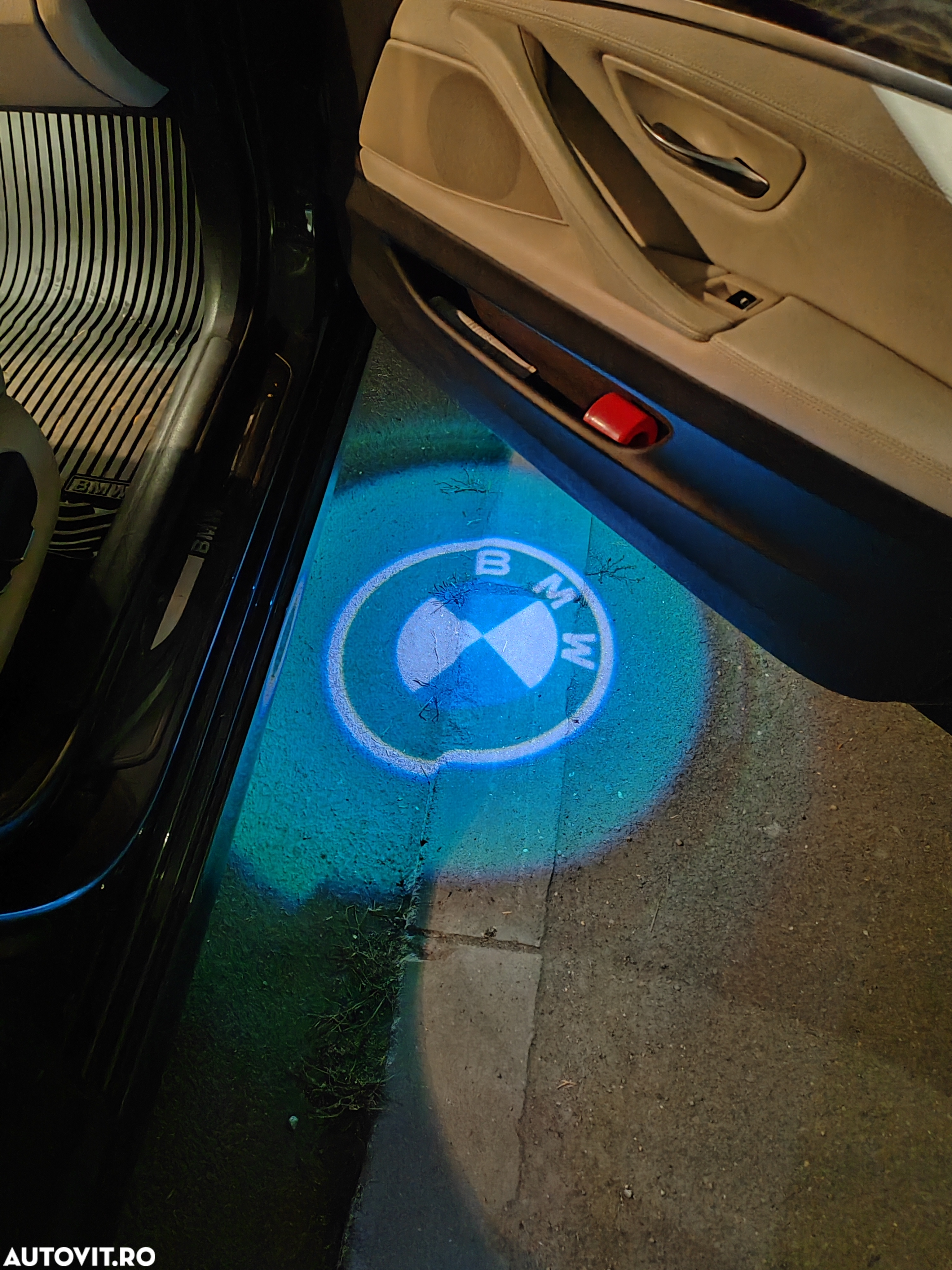 BMW Seria 5 525d xDrive AT - 16