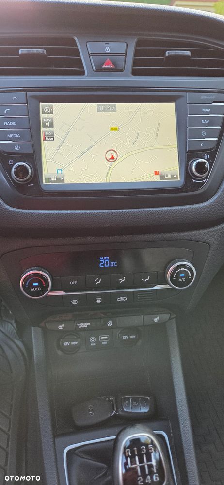 Hyundai i20 1.4 Premium - 32