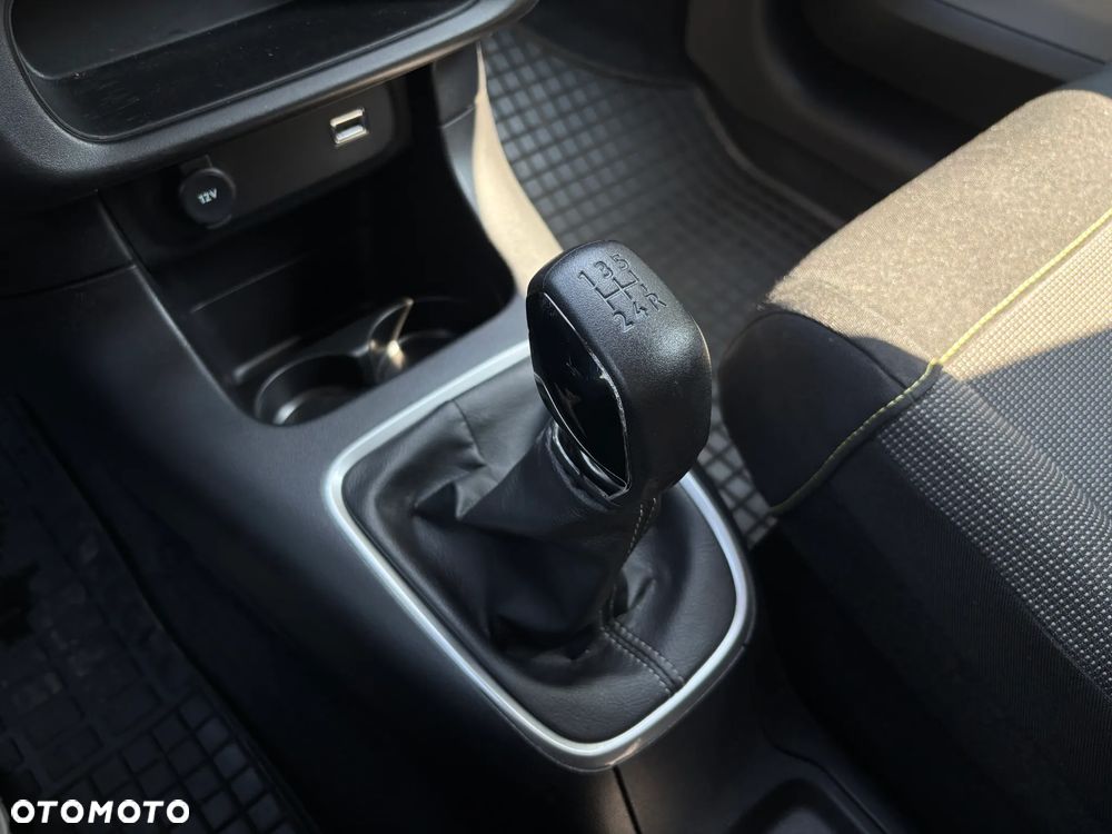 Citroën C3 1.2 PureTech Max - 10