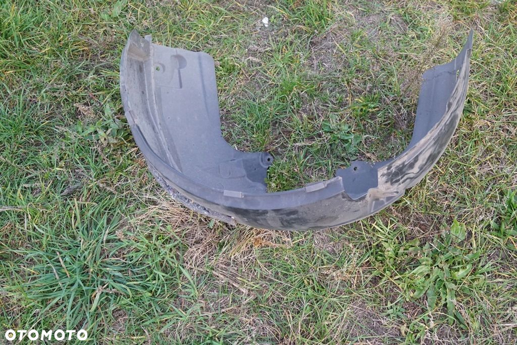 Nadkole lewe przednie Ford Fiesta MK7 8A61-16115-AD - 2
