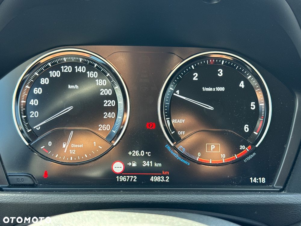 BMW X1 sDrive16d - 38