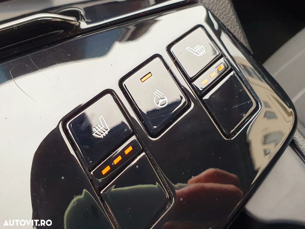 Kia Sportage 1.6 T-GDI HEV 6AT 4x2 Style - 17