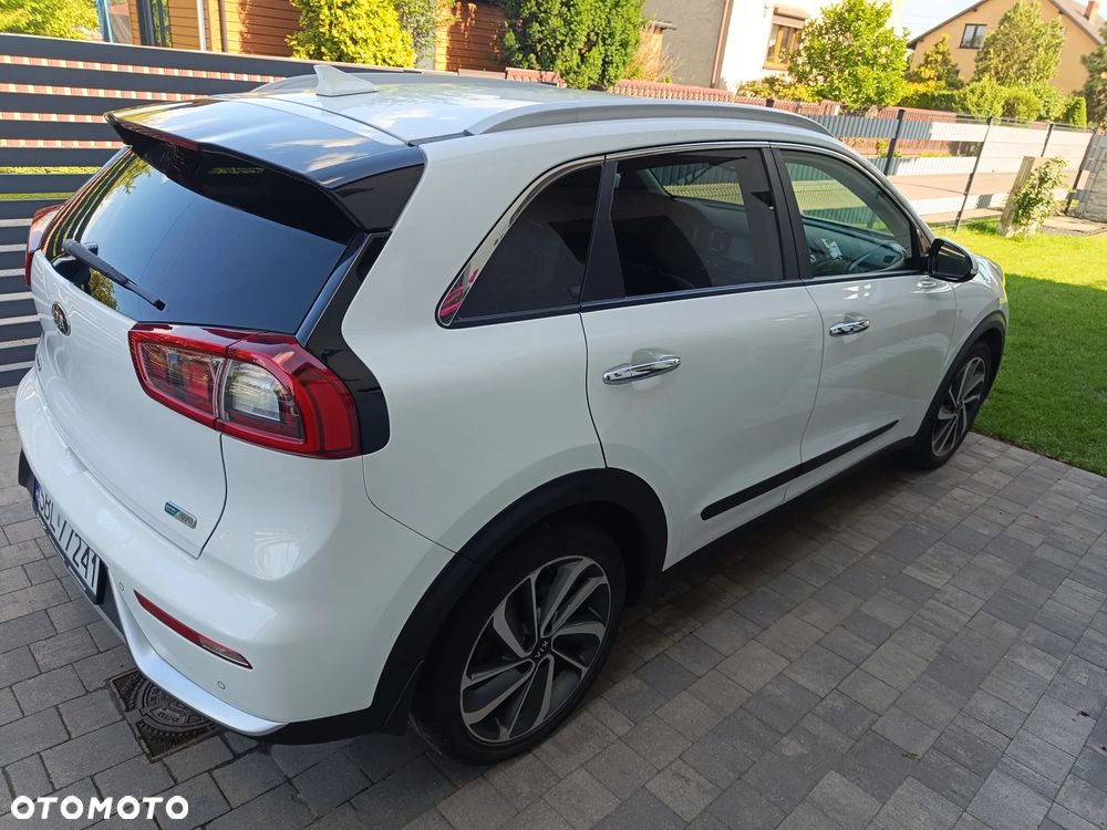 Kia Niro 1.6 GDI Hybrid L Business Line - 6