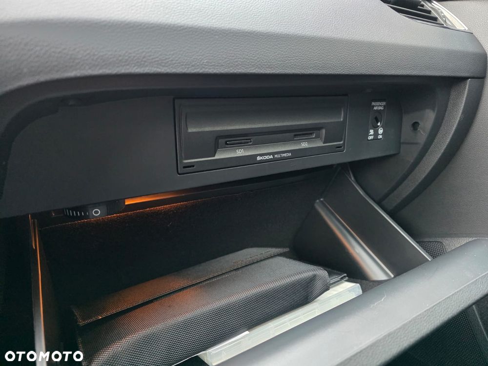 Skoda Octavia 1.6 TDI DSG Premium Edition - 20