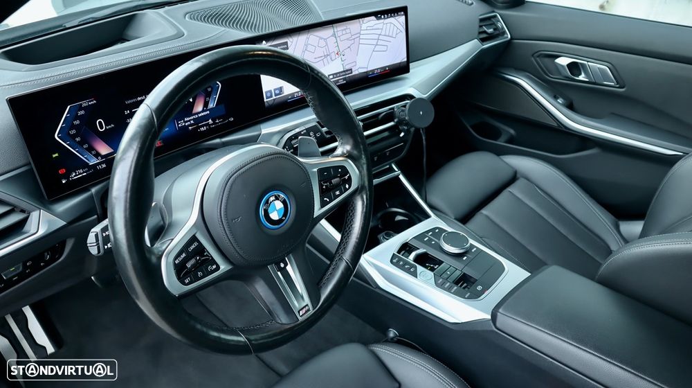 BMW 330 e xDrive Aut. M Sport - 17