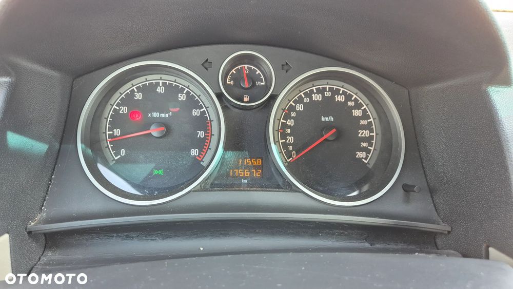 Opel Astra 2.0 T Cosmo - 11