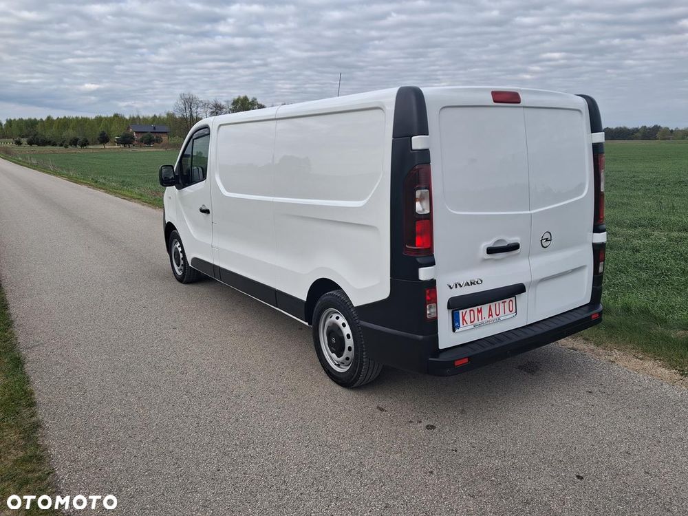 Opel Vivaro - 8