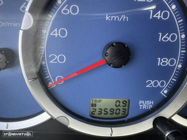 Mitsubishi L200 2.5 TD CD CM JLL+AC - 13