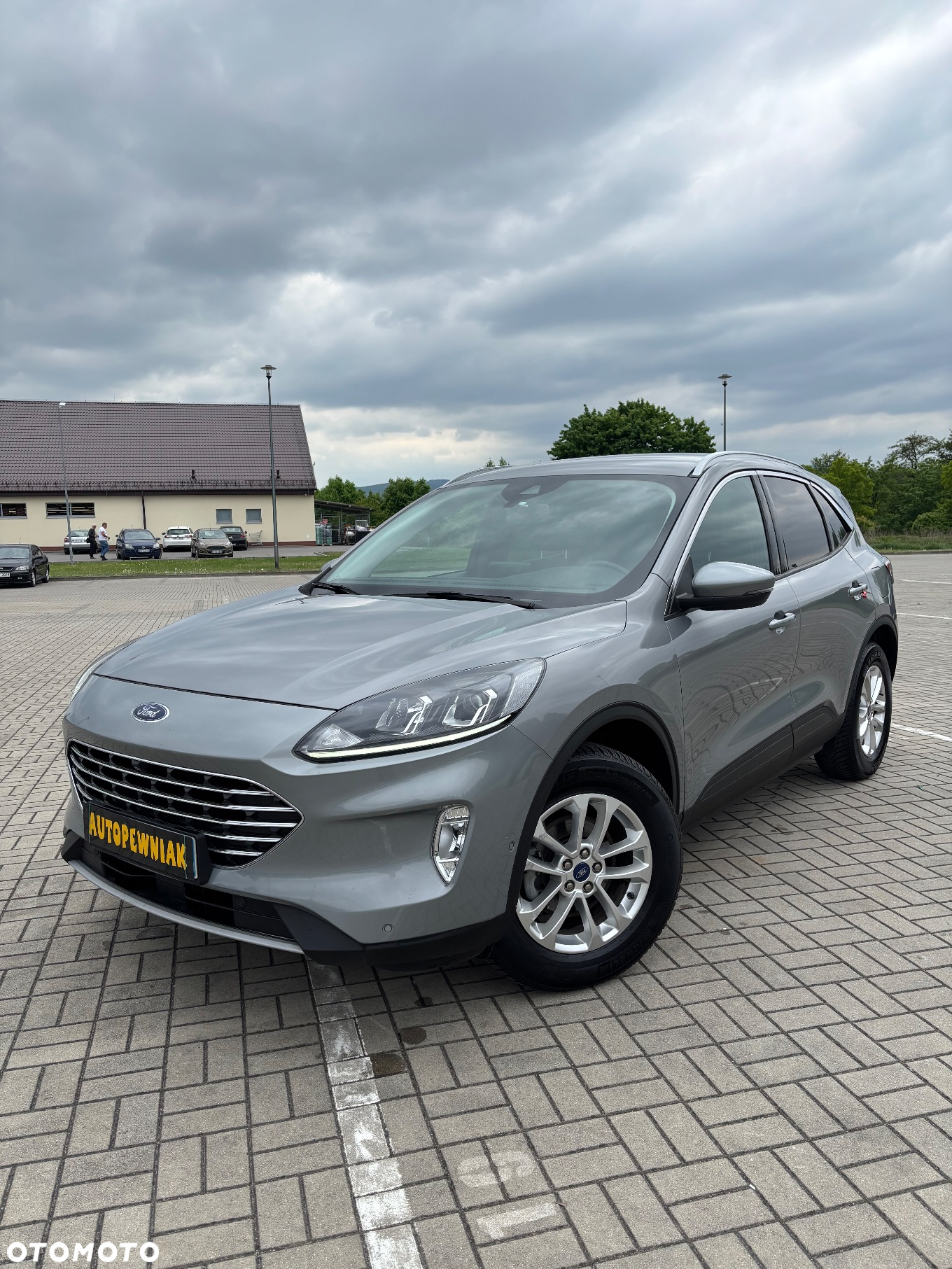 Ford Kuga 2.5 FHEV FWD Titanium - 7