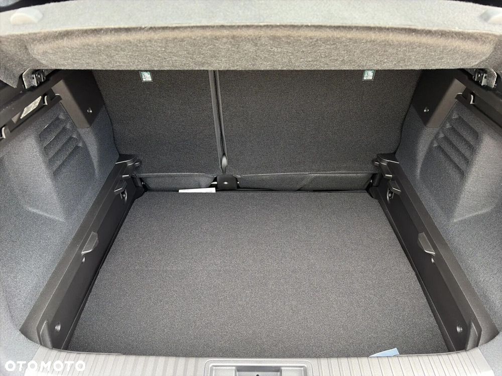 Mitsubishi Grandis - 17
