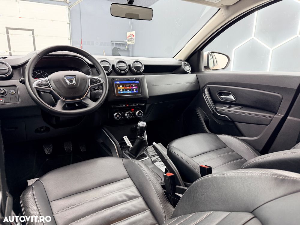 Dacia Duster TCe 100 Essential - 18