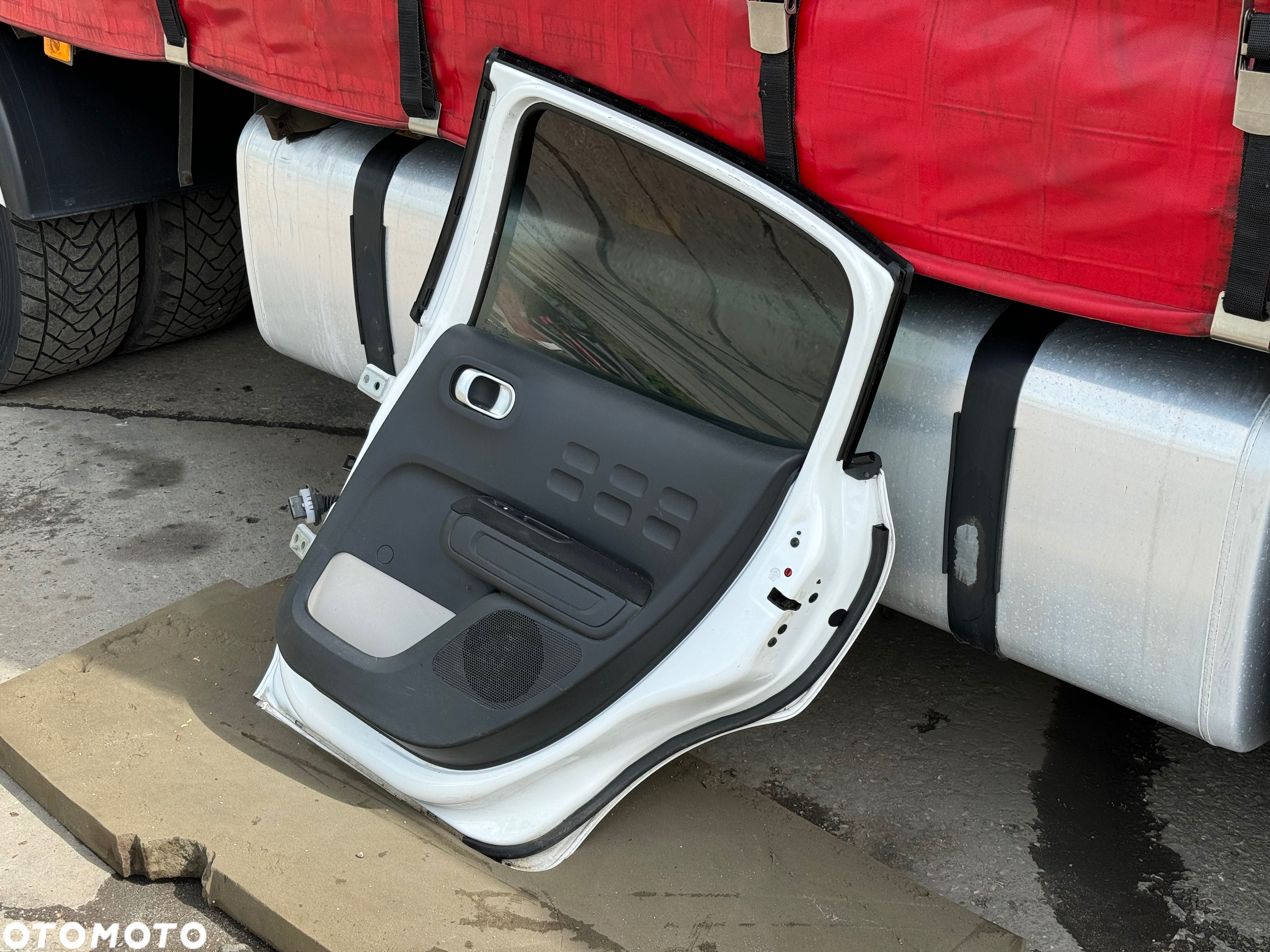 Citroen C3 III LIFT drzwi prawy tył kolor: EWP bdb stan - 3