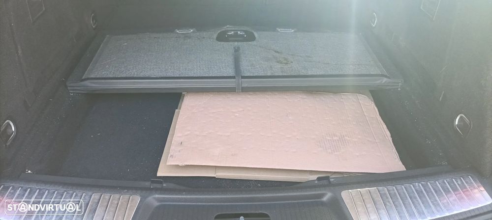 Opel Insignia Sports Tourer - 12