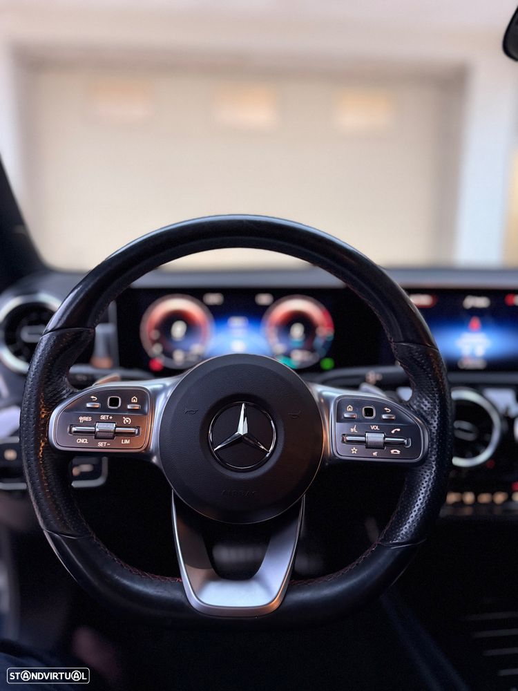 Mercedes-Benz A 250 e AMG Line - 13