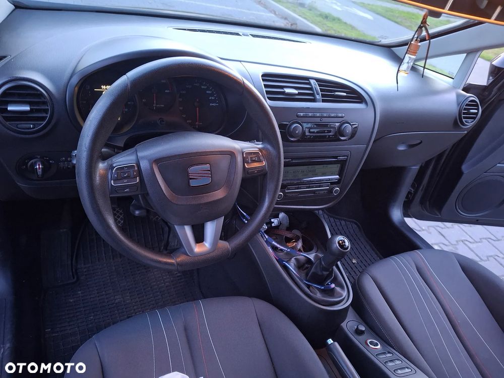 Seat Leon 1.6 TDI Ecomotive Reference - 6