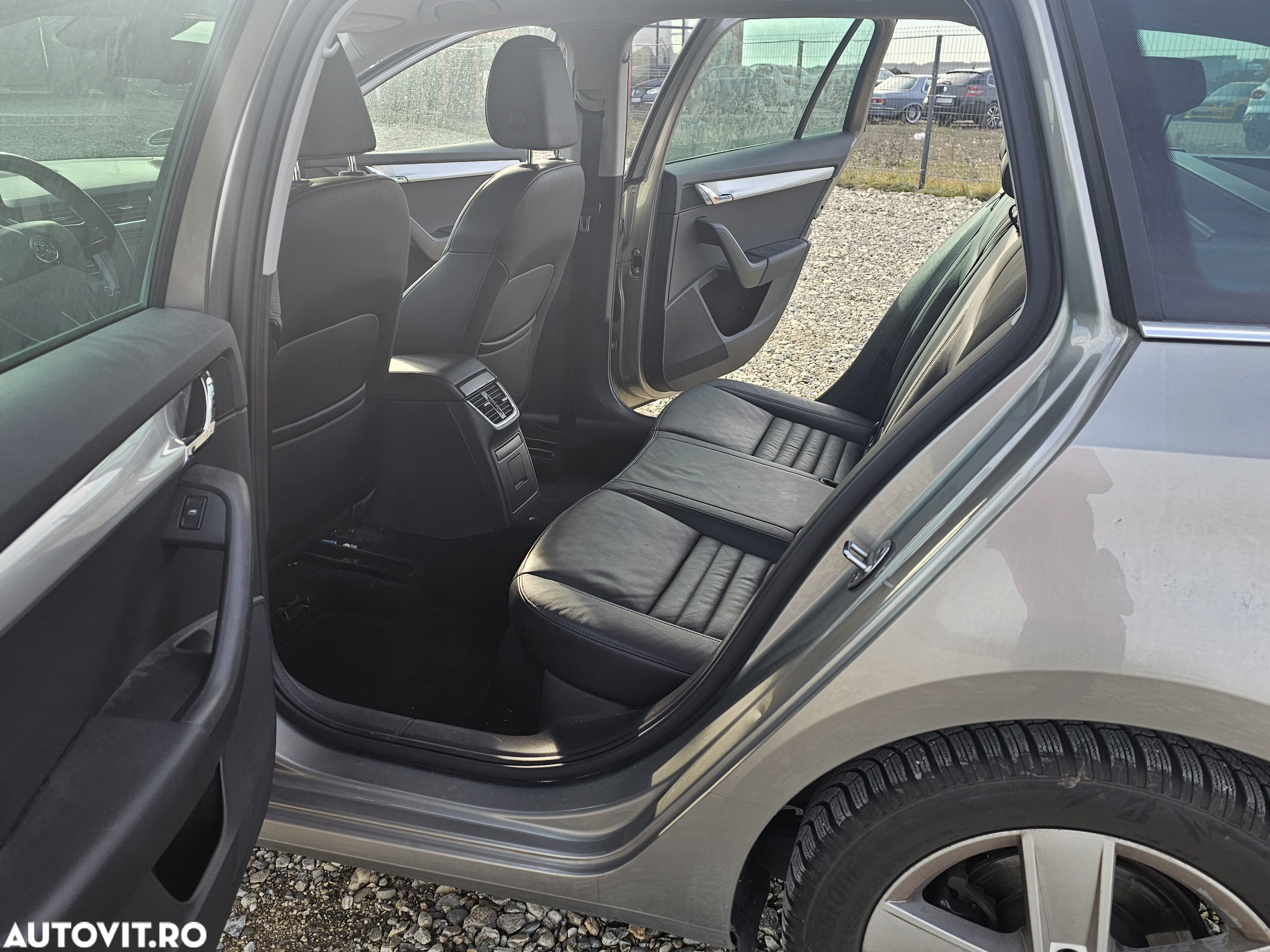 Skoda Octavia 1.6 TDI 4X4 AMBITION - 21