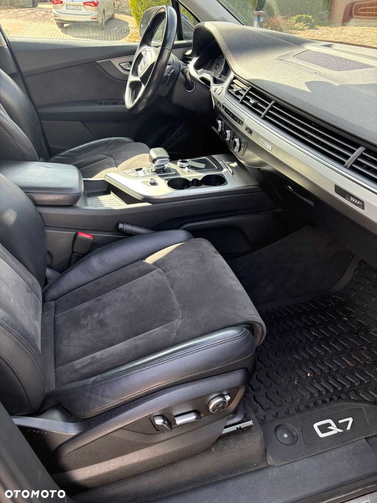 Audi Q7 - 8