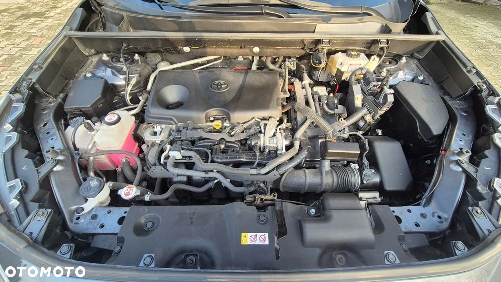 Toyota RAV4 - 9
