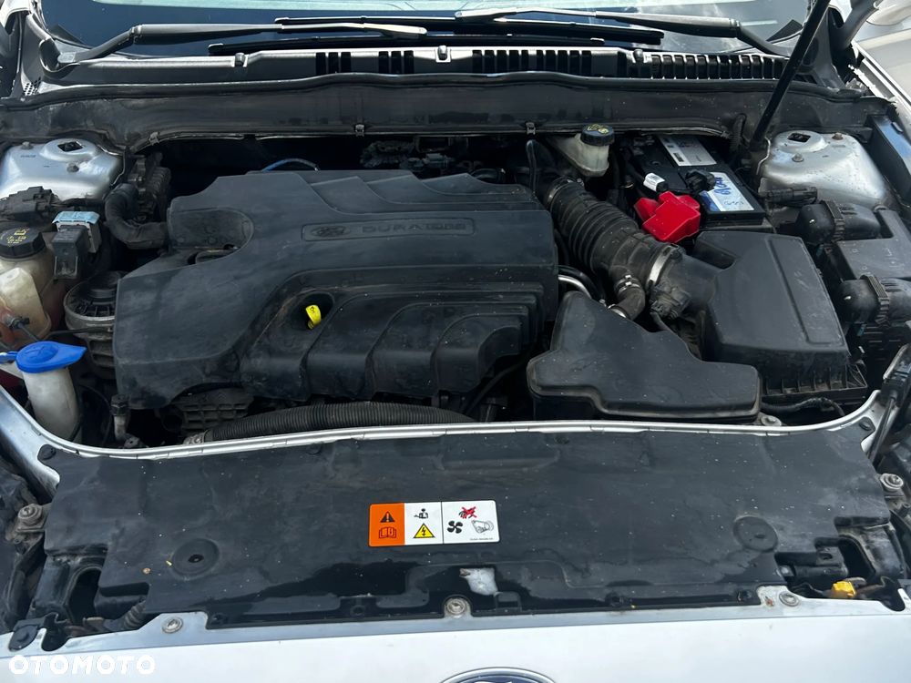 Ford Mondeo 2.0 TDCi Titanium PowerShift - 26