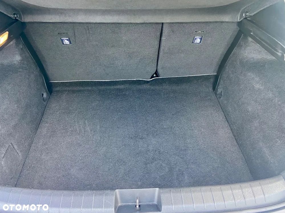 Fiat Tipo 1.3 MultiJet 16v Sport - 32