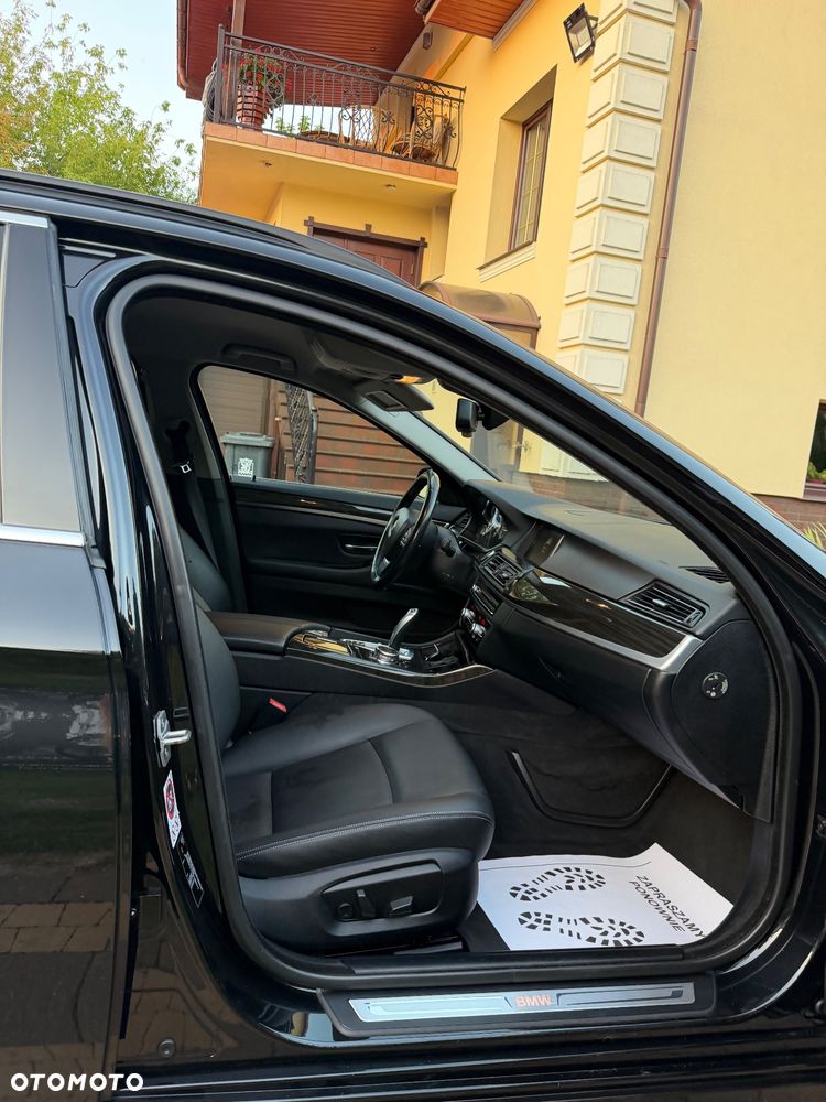 BMW Seria 5 520d Luxury Line - 24