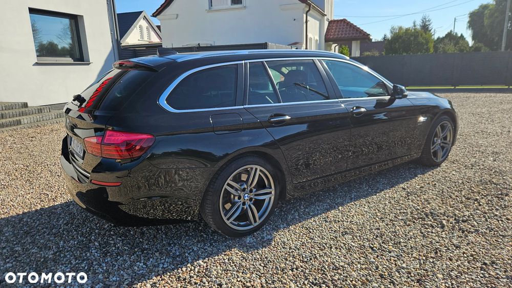 BMW Seria 5 520d xDrive - 11
