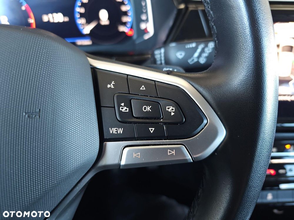 Volkswagen Touran - 20