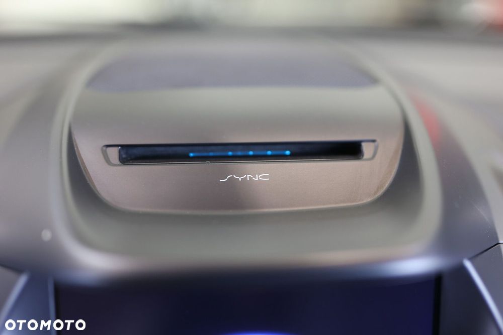 Ford Kuga - 10