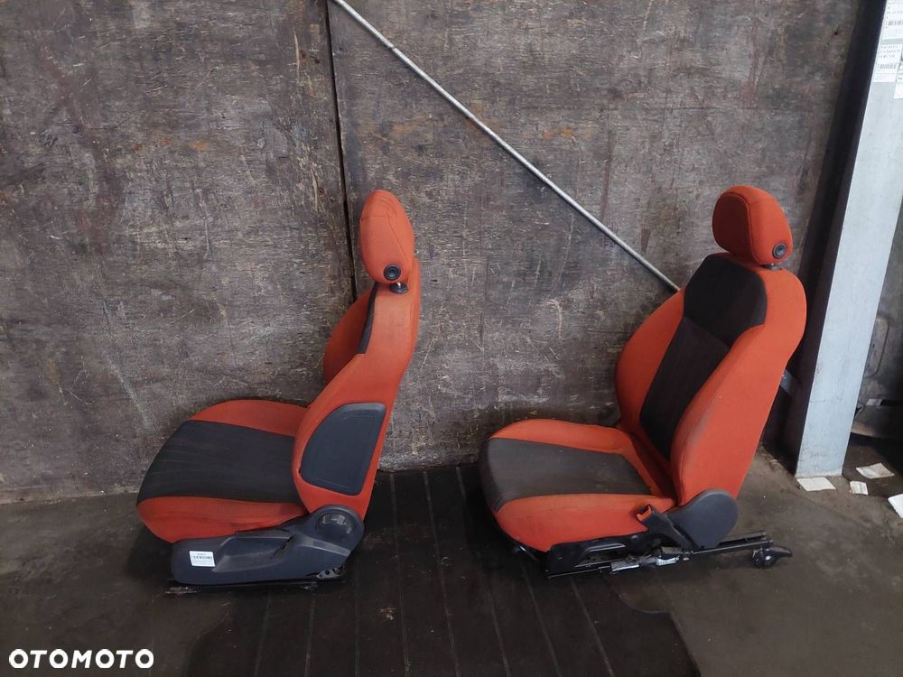 FOTELE KOMPLET LEWY PRAWY KANAPA TYŁ + BOCZKI OPEL CORSA D 5D - 18