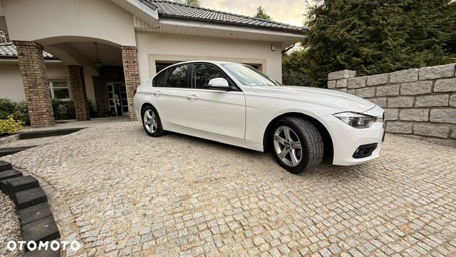 BMW Seria 3 318i GPF Advantage - 1