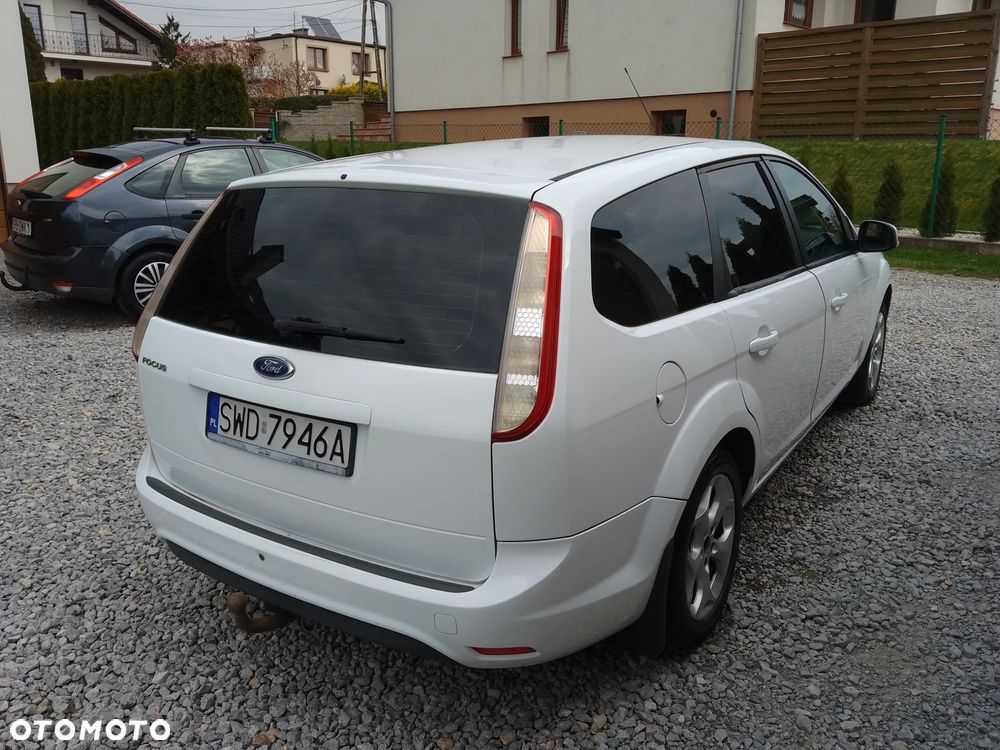 Ford Focus - 8
