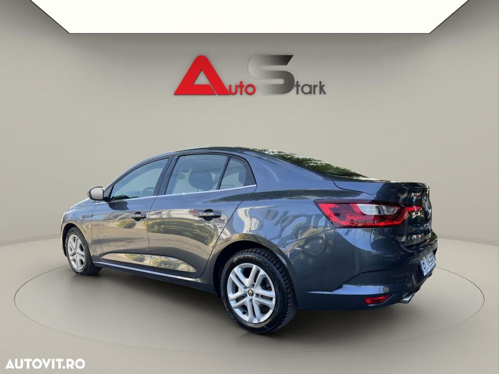 Renault Megane TCe 140 GPF Life - 9