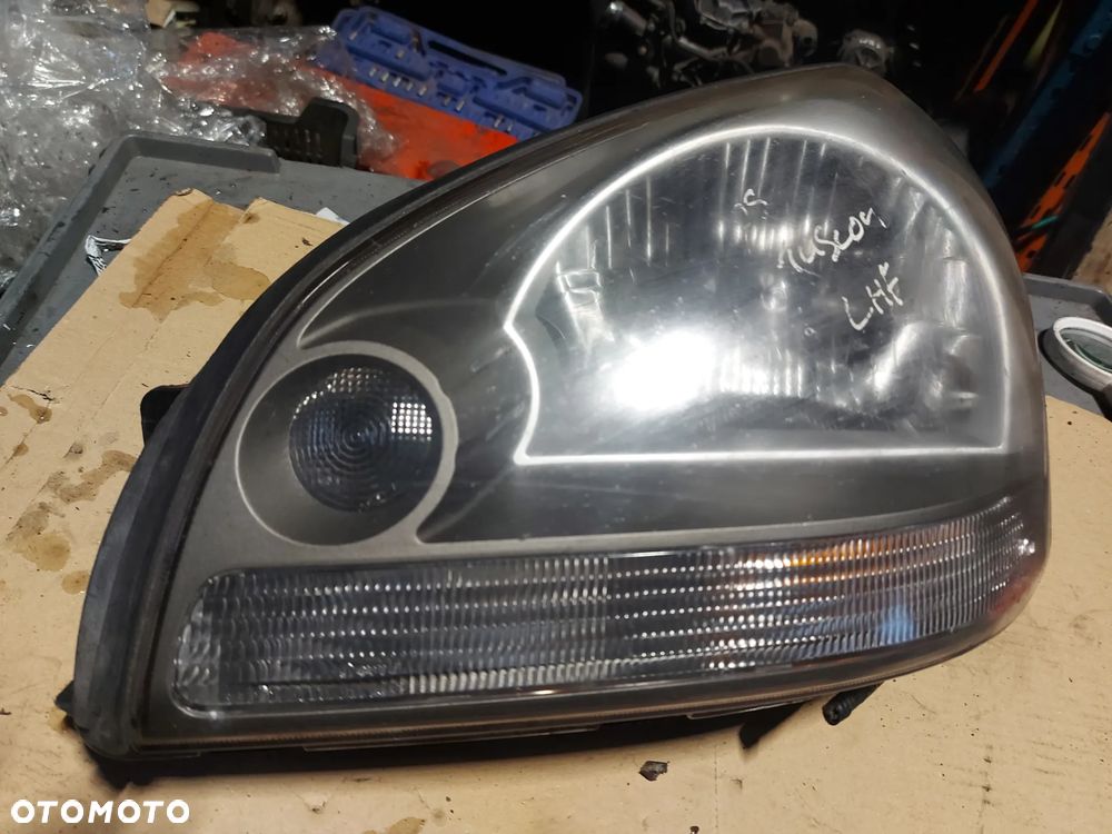 Lampa lewa przednia lewy przód Hyundai Tucson ANGLIK - 2