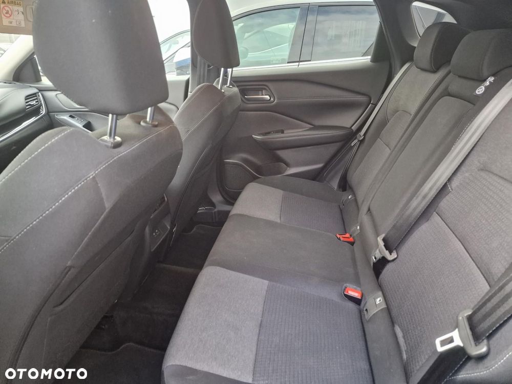 Nissan Qashqai 1.3 DIG-T MHEV N-Connecta Xtronic - 8